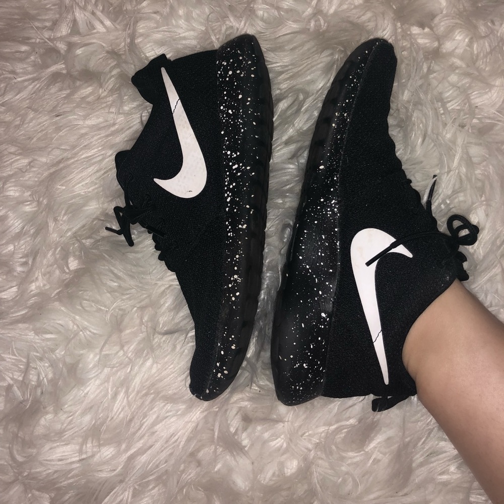 tennis shoes